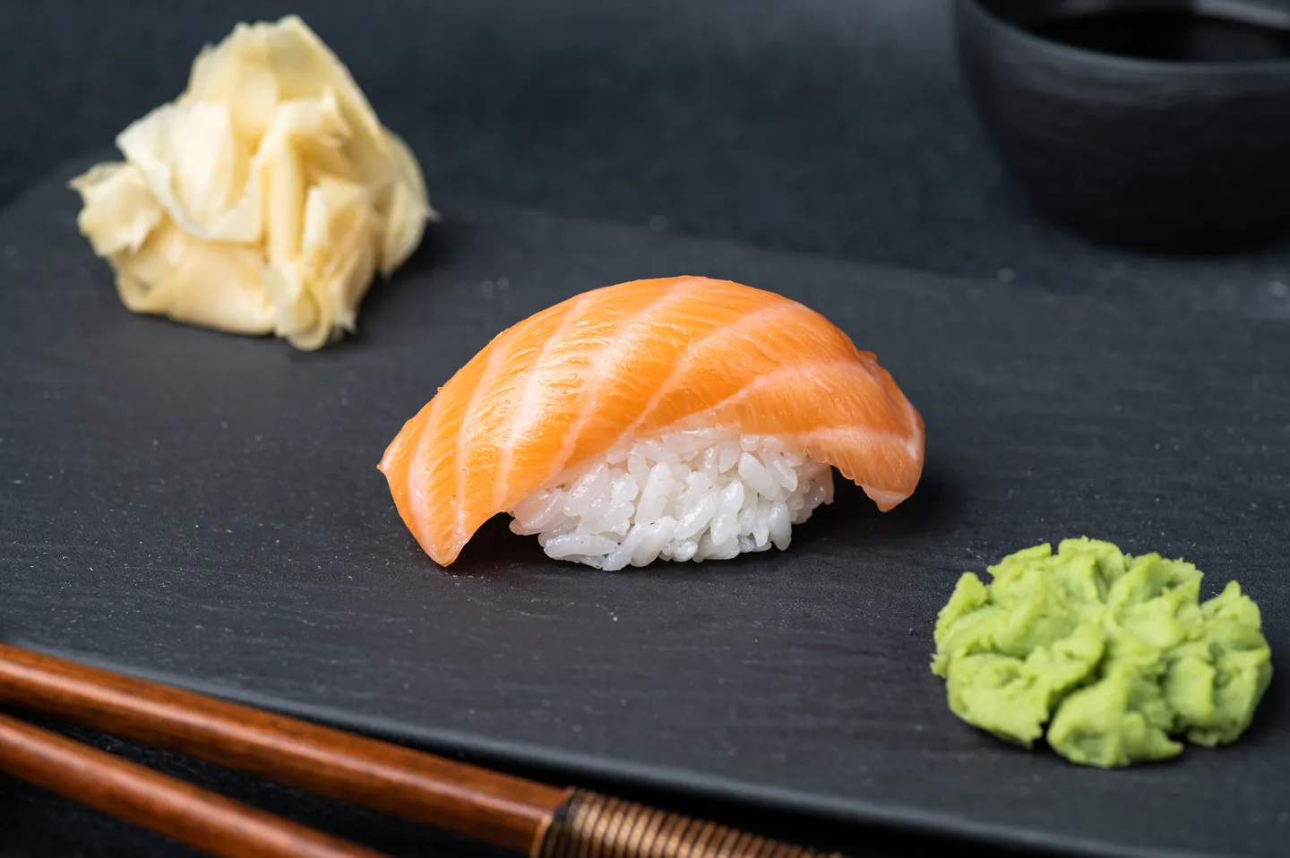 Salmón nigiri