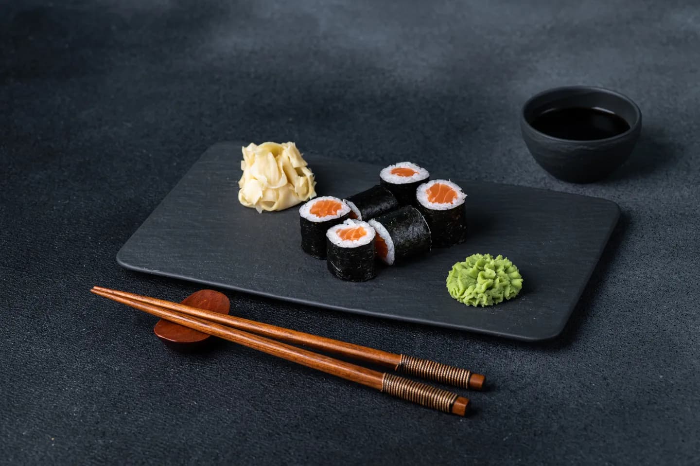 Salmón maki